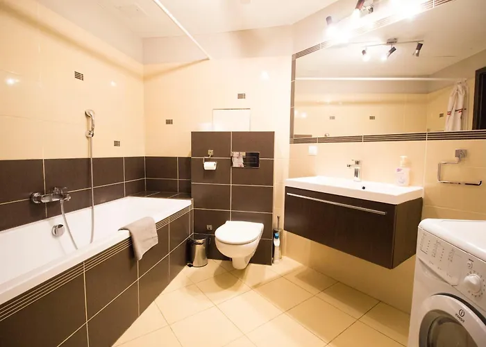 Happyestate - Just In Center - Ul Krawiecka 3 - Old Town Apartment