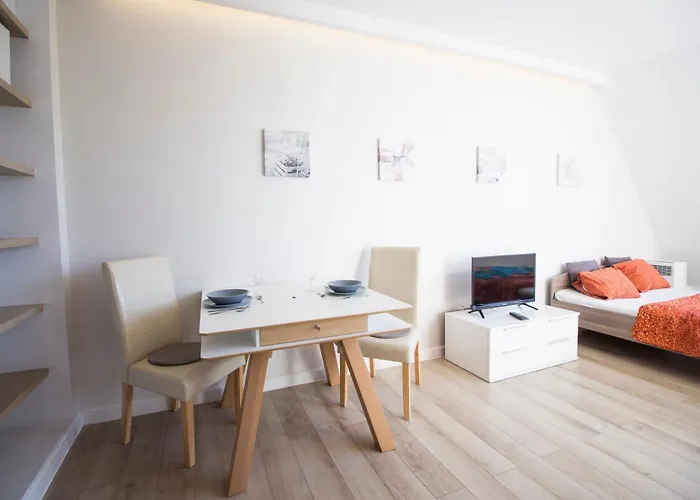 Happyestate - Just In Center - Ul Krawiecka 3 - Old Town Apartment *